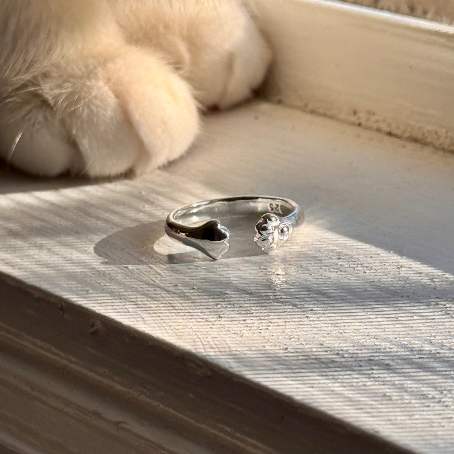 Paw Hug Ring - Faie Jewels